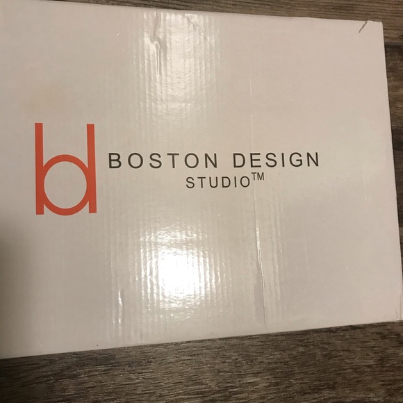 Boston Design Studio Boots - Picture 2 of 6
